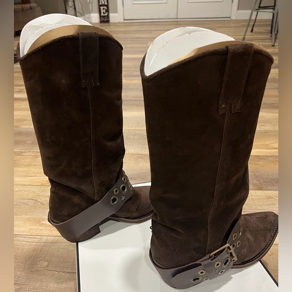 Steve Madden Ashwood Dark Brown Suede Boots - Picture 4 of 6